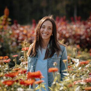 Meet your Posher, Crystal